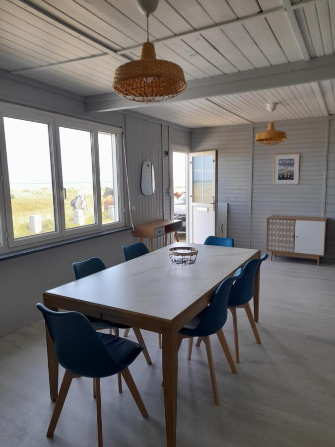 Maison Les Pieds Dans La Mer Quinéville Exterior foto